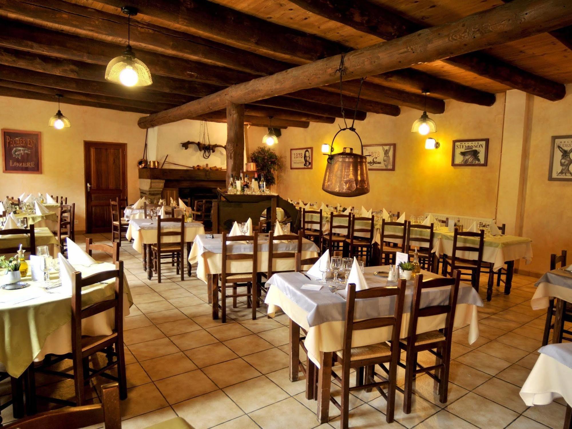 Logis Hotel Restaurant La Remise Le Bleymard Zewnętrze zdjęcie